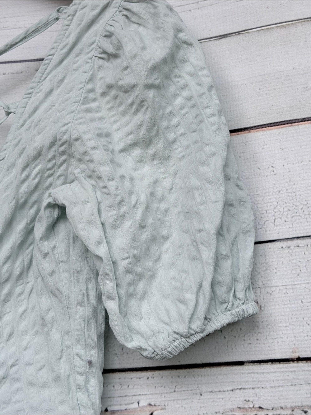 ASOS Seersucker Puff Sleeve Lace Up Back Romper Size 4 - Picture 9 of 11